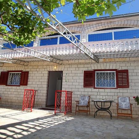 Apartments By The Sea Seget Vranjica, Trogir - 980 Exterior photo